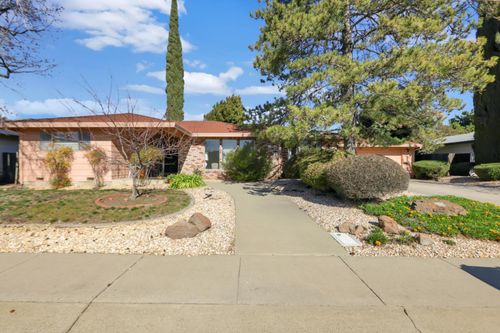 1581 Valley View Drive, Yuba City, CA, 95993 | Card Image