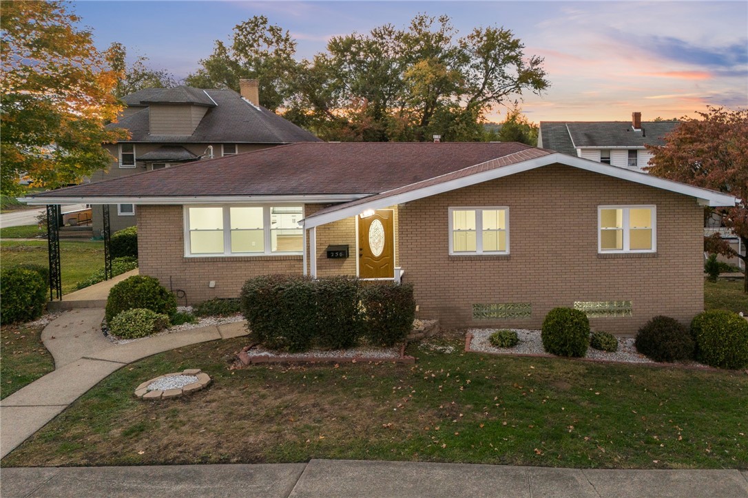 Braddock Ave, Uniontown, PA 15401