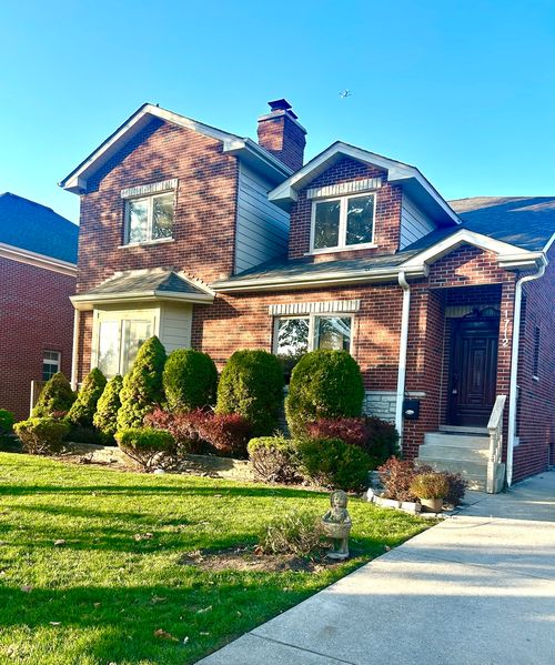 1712 Woodland Ave, Park Ridge, IL, 60068-1907 | Card Image