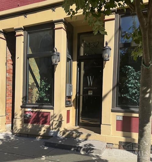 1432 Race St, Cincinnati, OH, 45202-7086 | Card Image