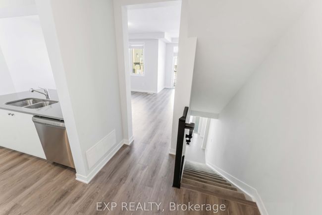 322 Olivenite Pvt, House attached with 2 bedrooms, 2 bathrooms and 2 parking in Nepean ON | Image 9