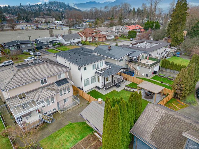 630 Cliff Avenue, House other with 7 bedrooms, 6 bathrooms and 4 parking in Burnaby BC | Image 37