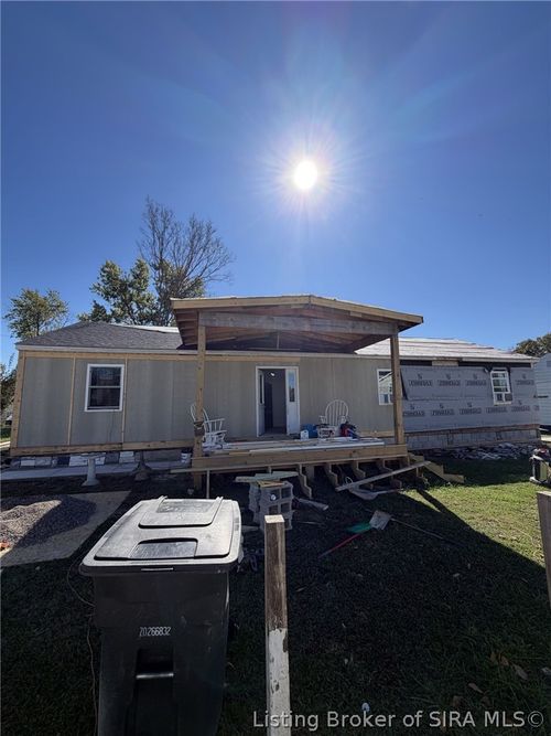 215 Marcy St, Charlestown, IN, 47111-2027 | Card Image
