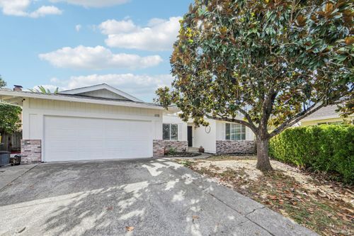 4416 Hamlet Ct, Rohnert Park, CA, 94928-1516 | Card Image