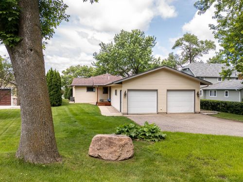 1114 S Lakeshore Dr, Glenwood, MN, 56334-9008 | Card Image