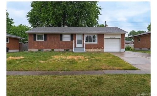 4701 Tall Oaks Dr, Dayton, OH, 45432-3242 | Card Image