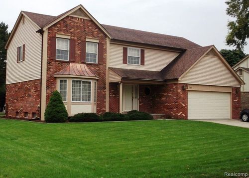 720 Shelley Dr, Rochester Hills, MI, 48307-4241 | Card Image