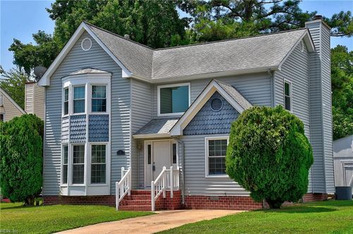 28 St Johns Dr, Hampton, VA, 23666-4166 | Card Image