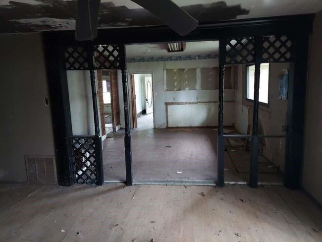 332 Houston St, House other with 4 bedrooms, 2 bathrooms and null parking in Maud TX | Image 7