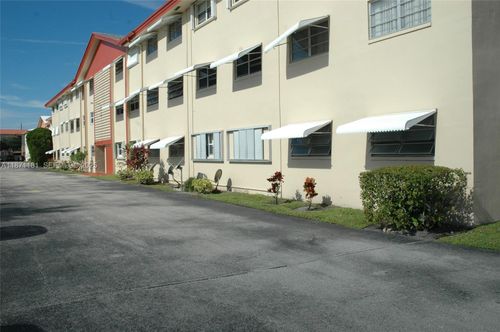 q307-5300 Washington St, Hollywood, FL, 33021-7782 | Card Image