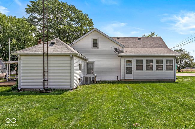 9290 Vine St, House other with 1 bedrooms, 1 bathrooms and null parking in Manilla IN | Image 12