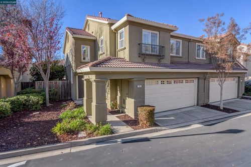 135 Coralflower Ln, San Ramon, CA, 94582-5529 | Card Image