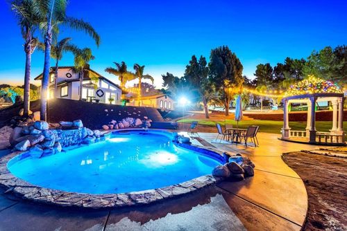 3065 Fairview Dr, Vista, CA, 92084-1519 | Card Image