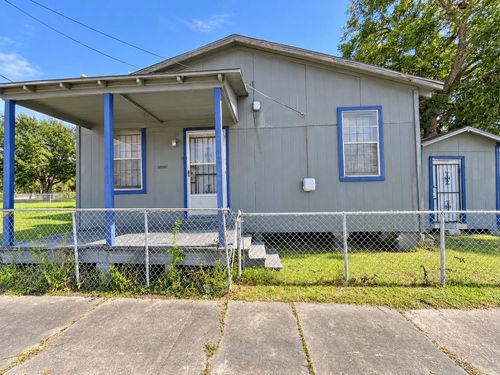 114 W 15th St, Port Arthur, TX, 77640-3359 | Card Image