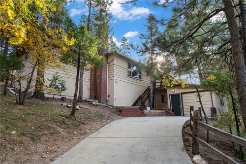 27121 Peninsula Dr, Lake Arrowhead, CA, 92352 | Card Image