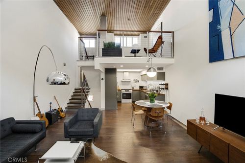 35-10926 Bluffside Dr, Studio City, CA, 91604 | Card Image