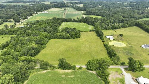 ***** N 900 E Road, Pierceton, IN, 46562 | Card Image