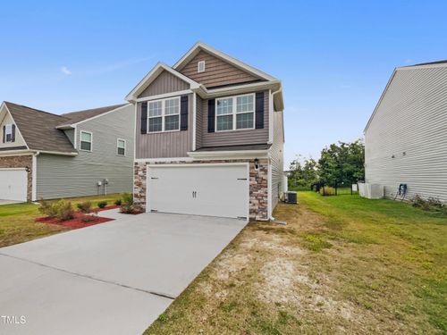 752 Frosty Way, Zebulon, NC, 27597-5530 | Card Image