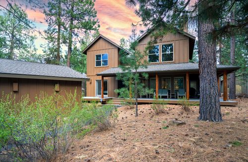 61388 Big Eddy Cir, Bend, OR, 97702-1146 | Card Image