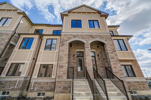 36 Chapple Lane, Richmond Hill, ON, L4B0J7 | Card Image
