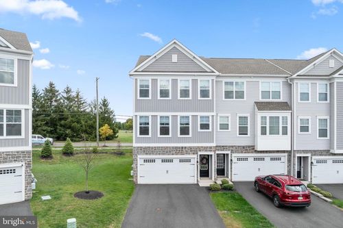 150 Larrabee Way, ROYERSFORD, PA, 19468-1318 | Card Image