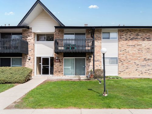 102-5A Kingery Quarter, Willowbrook, IL, 60527-6576 | Card Image