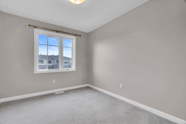 736 Cashmere Terr, House attached with 3 bedrooms, 4 bathrooms and 1 parking in Ottawa ON | Image 32