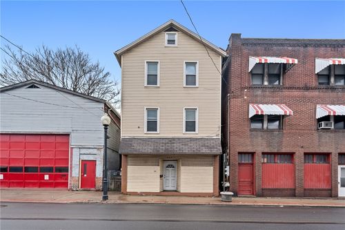 530 Carothers Ave, Carnegie, PA, 15106-3506 | Card Image