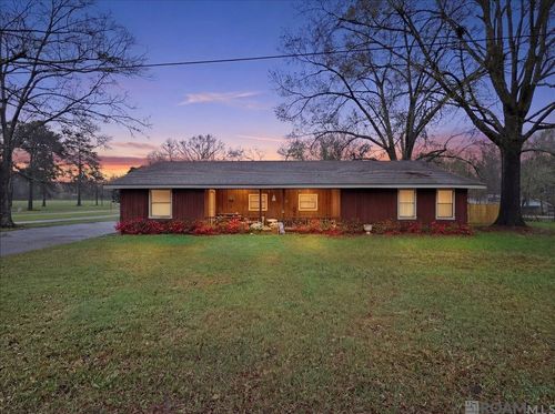 201 S 3rd St, Greensburg, LA, 70441-5211 | Card Image