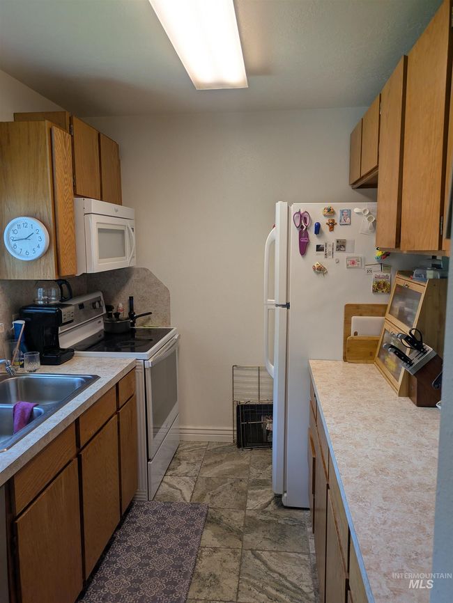 307 6 Th St, Townhouse with 2 bedrooms, 1 bathrooms and null parking in Filer ID | Image 12
