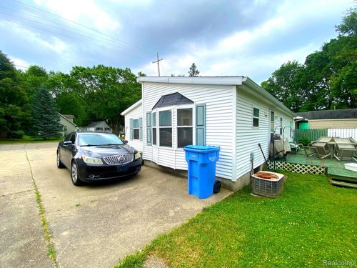 5424 Hughes Rd, Lansing, MI, 48911-3509 | Card Image