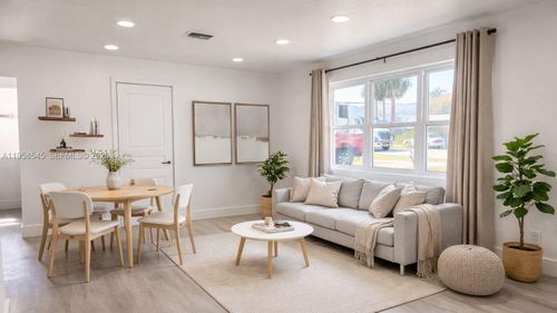 5660 Ne 5th Ave, Oakland Park, FL, 33334-1747 | Card Image