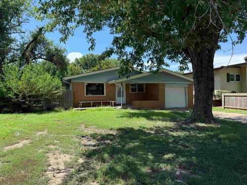 2751 N Vassar St, Wichita, KS, 67220-2435 | Card Image