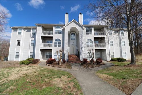 214 Quietwood Dr, Winston Salem, NC, 27103-6949 | Card Image