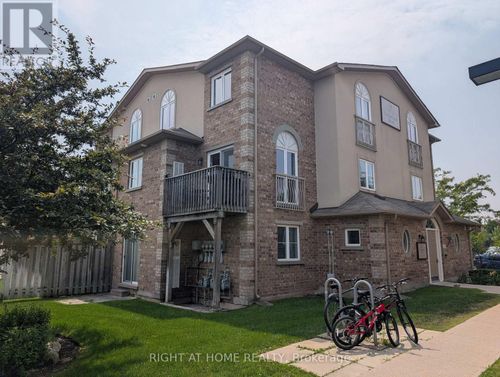 2-17 Cheltenham Road, Barrie (Georgian Drive), ON, L4M0E7 | Card Image