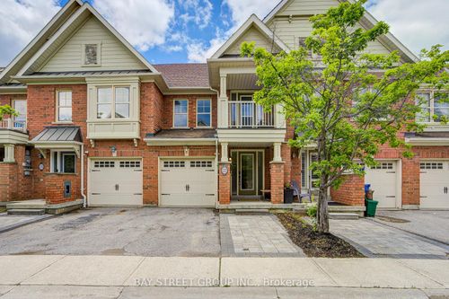 22 Latitude Lane, Stouffville, ON, L4A0T1 | Card Image