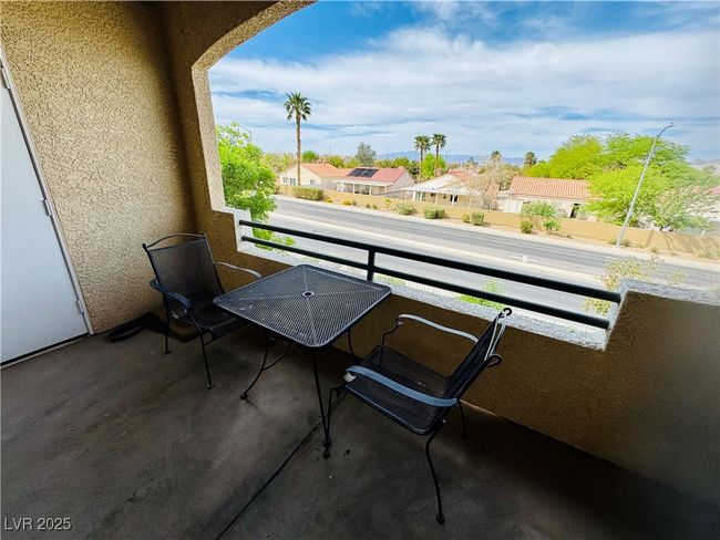 UNIT-1325 - 833 Aspen Peak Loop, Condo with 2 bedrooms, 2 bathrooms and null parking in Henderson NV | Image 21