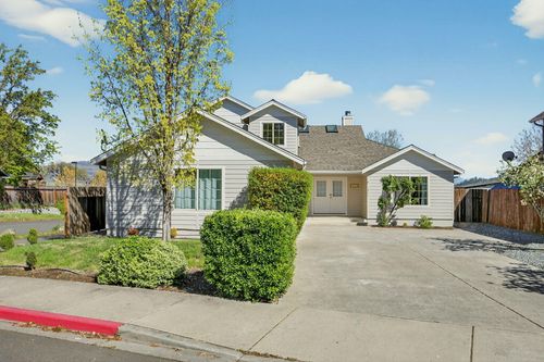 1044 Havenwood Dr, Eagle Point, OR, 97524-9593 | Card Image