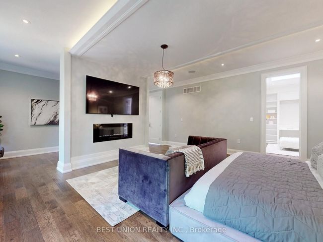 43 Dromore Cres, House other with 7 bedrooms, 6 bathrooms and 2 parking in North York ON | Image 23