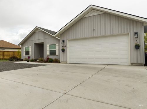 808 Adell Ave, Filer, ID, 83328-5340 | Card Image