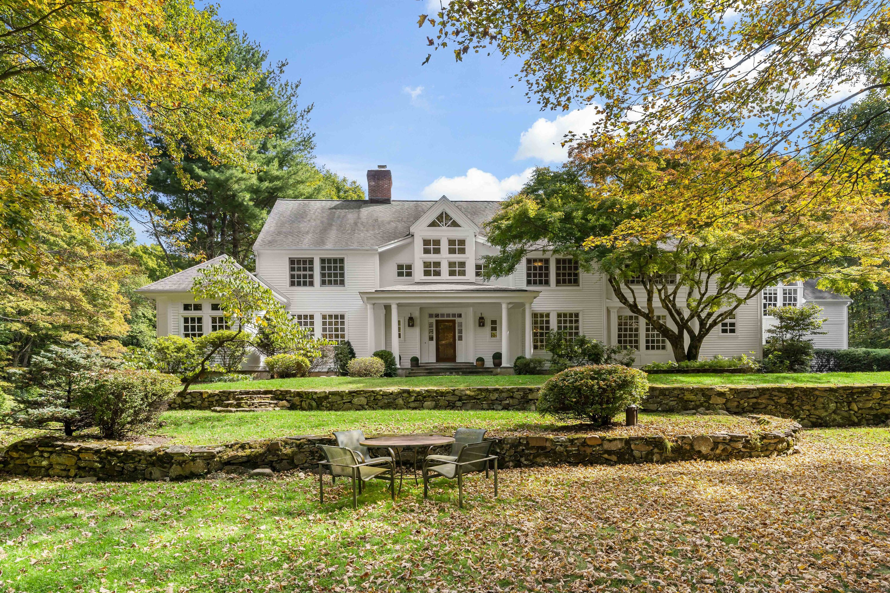 Gate Stone Ln, Fairfield, CT 06824