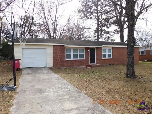 114 Arnold St, Centerville, GA, 31028-1237 | Card Image