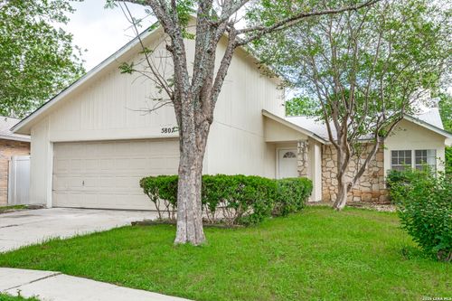 5807 Larkdale Dr, San Antonio, TX, 78233-5054 | Card Image