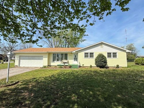 902 S 1st St, El Dorado Springs, MO, 64744-1758 | Card Image