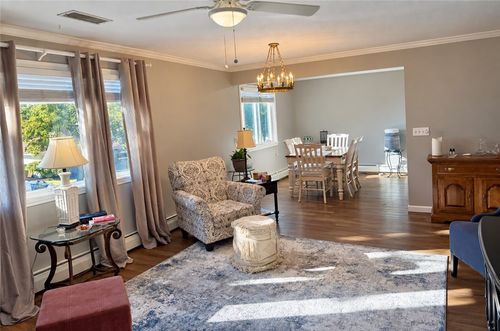 583 Pocasset Ct, Warwick, RI, 02886-1713 | Card Image