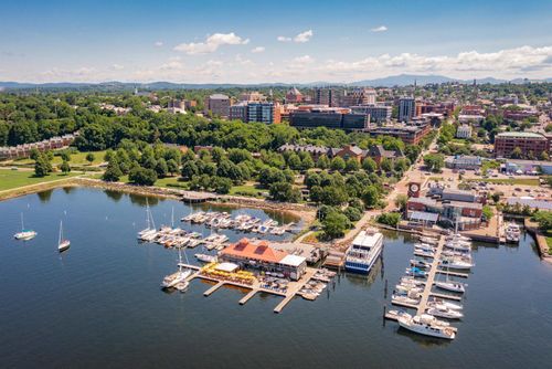 unit-302-35 Cherry St, Burlington, VT, 05401-8461 | Card Image
