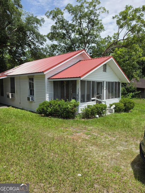 109 Dewey St, waycross, GA, 31501-3436 | Card Image