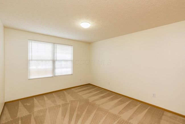 5975 Pennington Creek Dr, Condo with 3 bedrooms, 3 bathrooms and null parking in Dublin OH | Image 36
