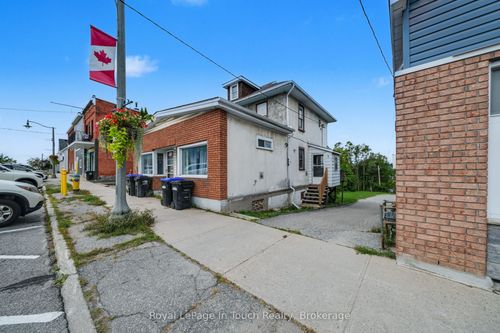 c-7 Robert St W, Penetanguishene, ON, L9M1T9 | Card Image