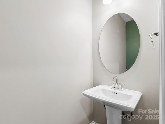 Half Bath | Image 26